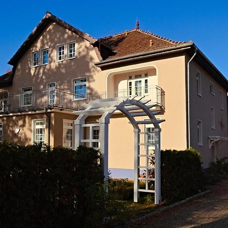 Seehotel Louise Dannenwalde Екстер'єр фото