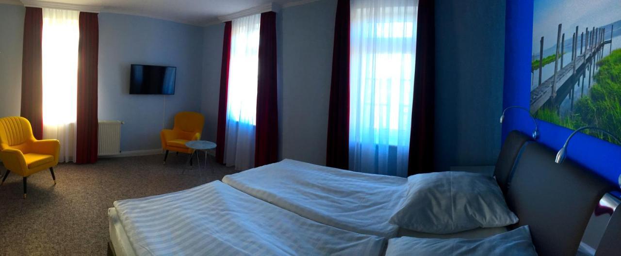 Seehotel Louise Dannenwalde Екстер'єр фото
